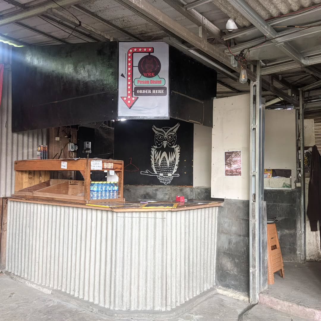 Tentang Warak Koffie